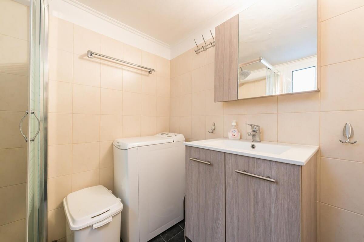 אתונה Topfloor Central Apt With Urban Views,3' To Metro מראה חיצוני תמונה